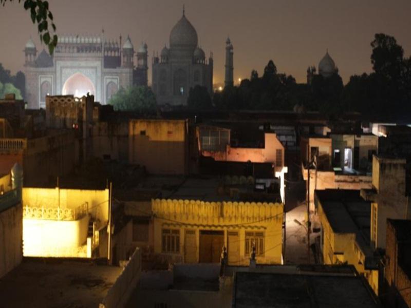 ホテル カマル (タージ マハルに最も近い) 写真