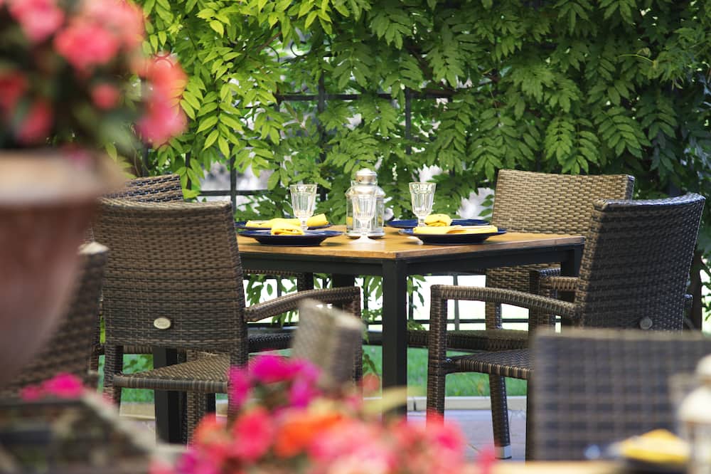 ホテル エキスポ ソフィア 写真