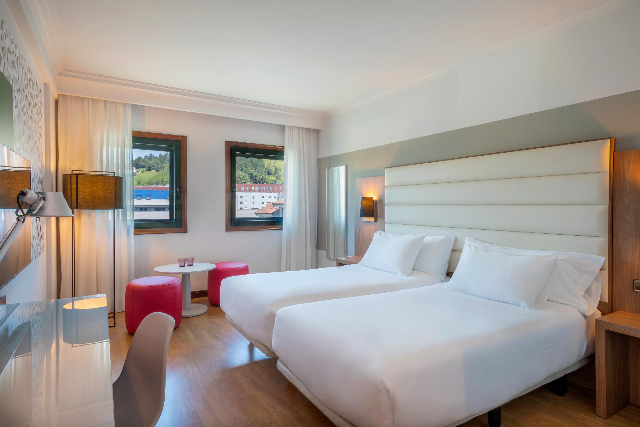 ホテル サンティアゴ プラザ アフィリエーテッド バイ メリア 写真