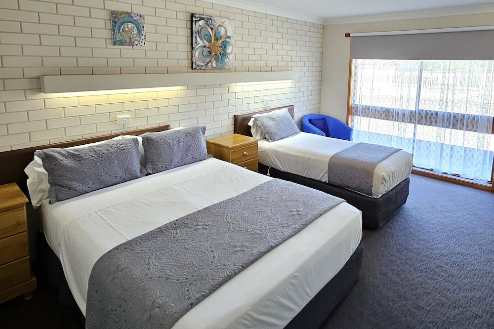 アルフレッド モーターイン 写真