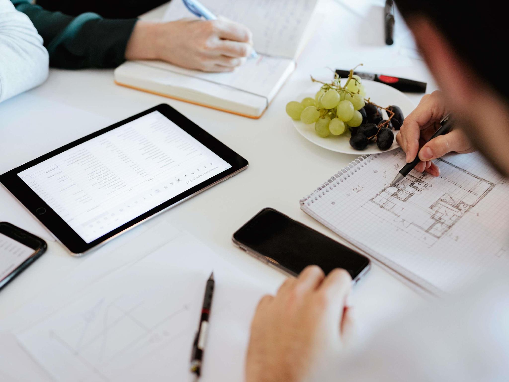 イビス メルン 写真