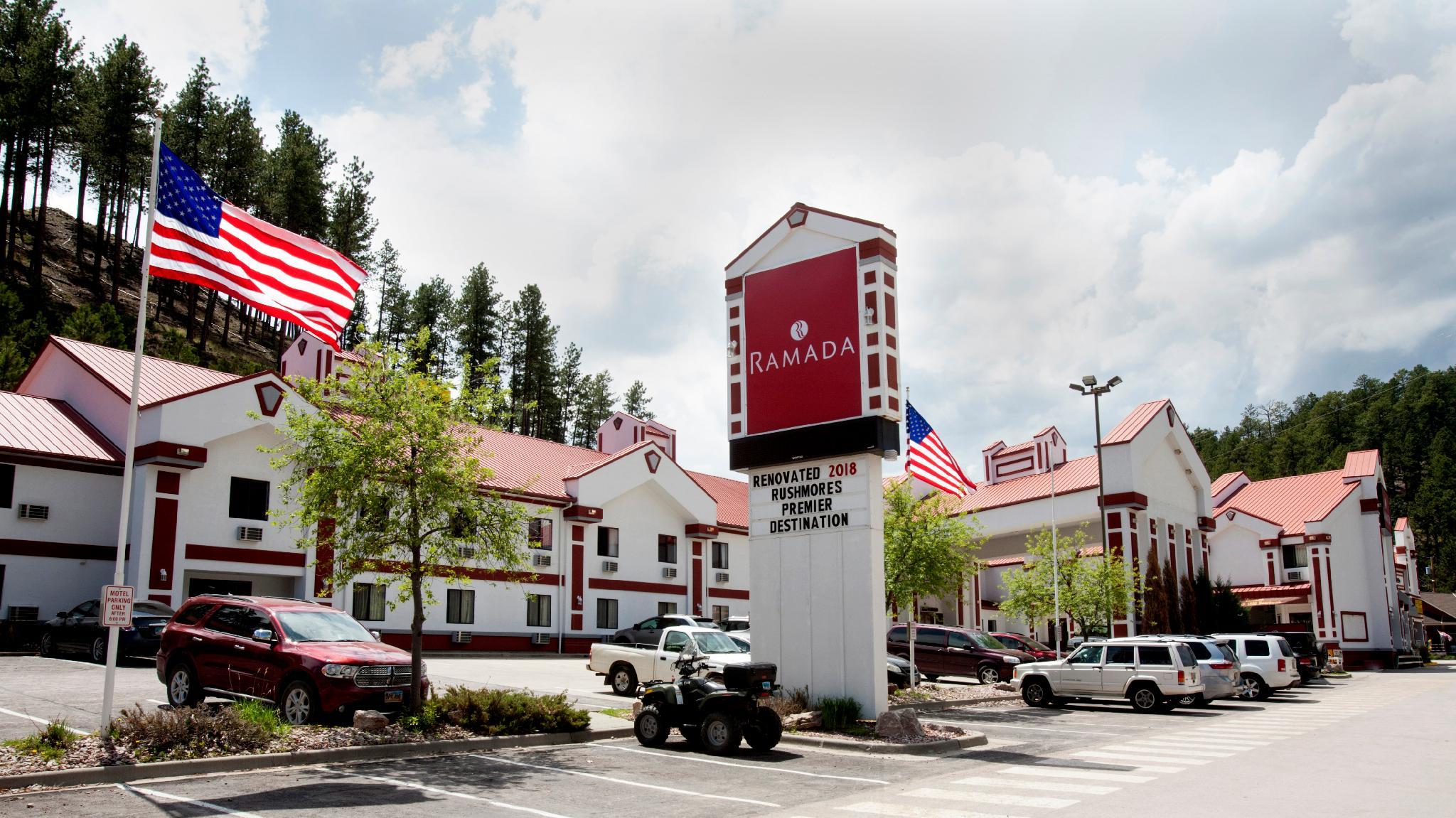 ラマダ バイ ウィンダム キーストン ニア マウント ラシュモア 写真