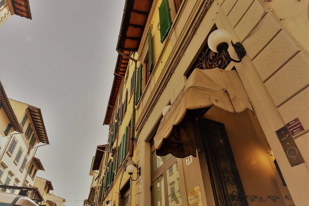 ホテル パラッツオーロ 写真