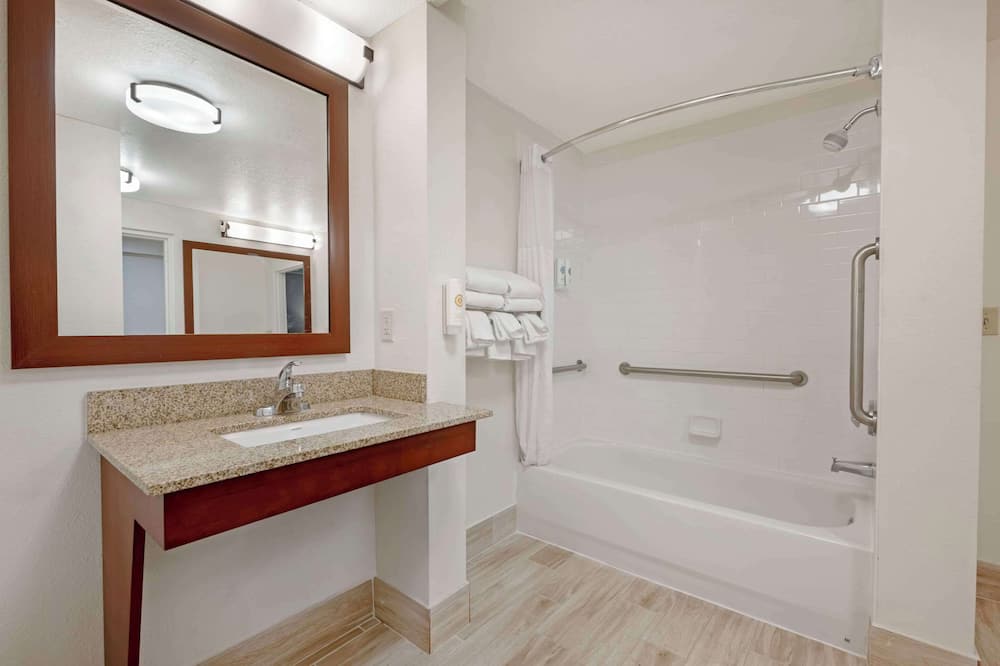 コンフォート スイーツ ダウンタウン 写真