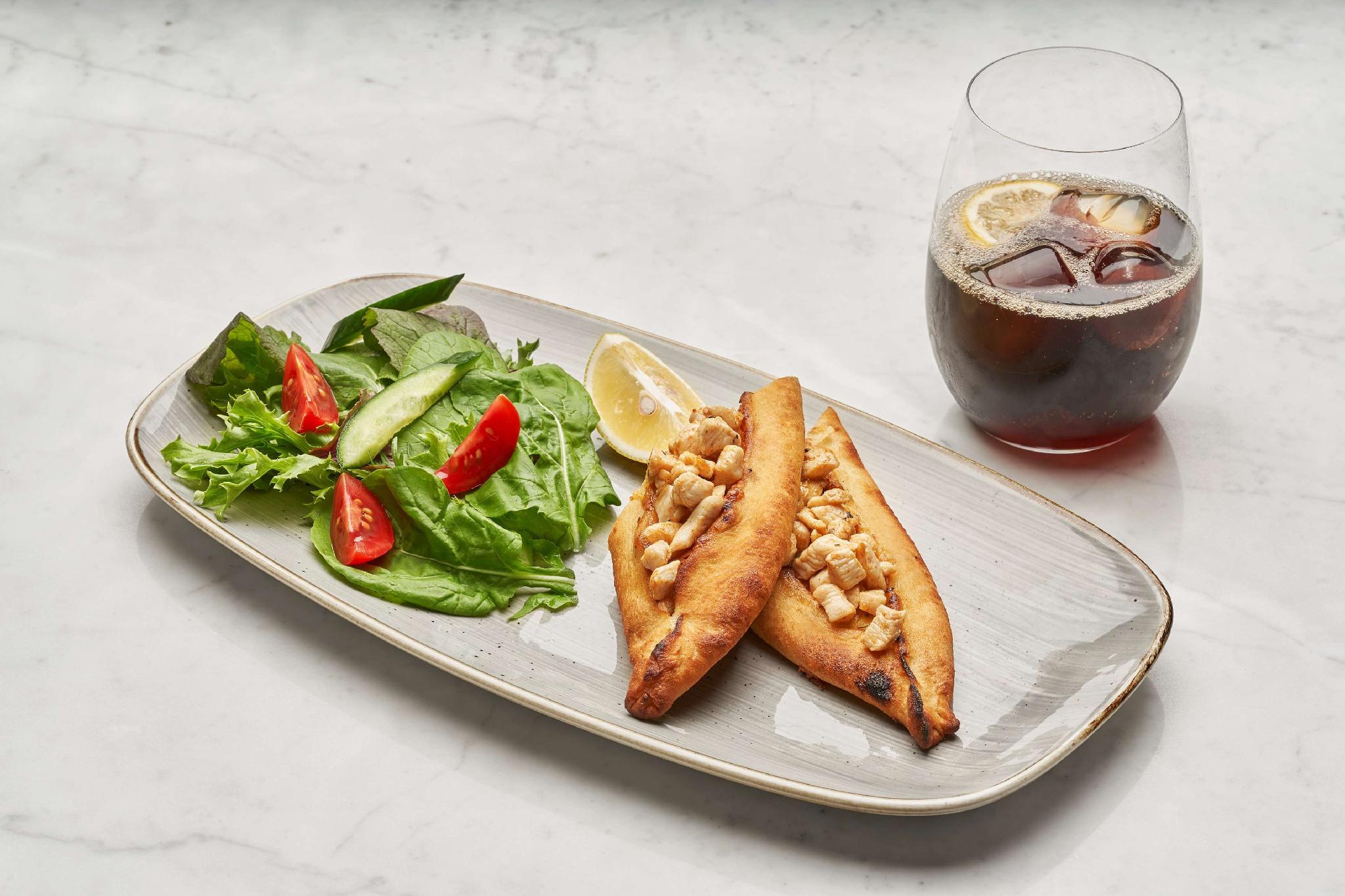 ヨーテル イスタンブール エアポート ランドサイド シティ エントランス 写真