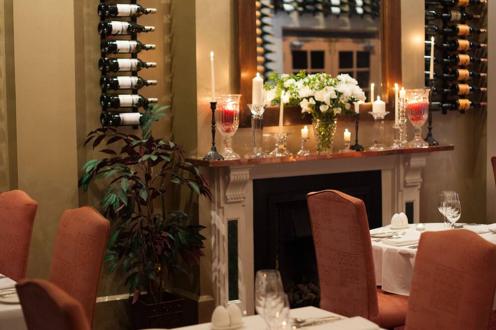 The County Hotel 写真