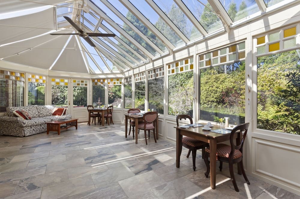 ベサニー マナー 写真