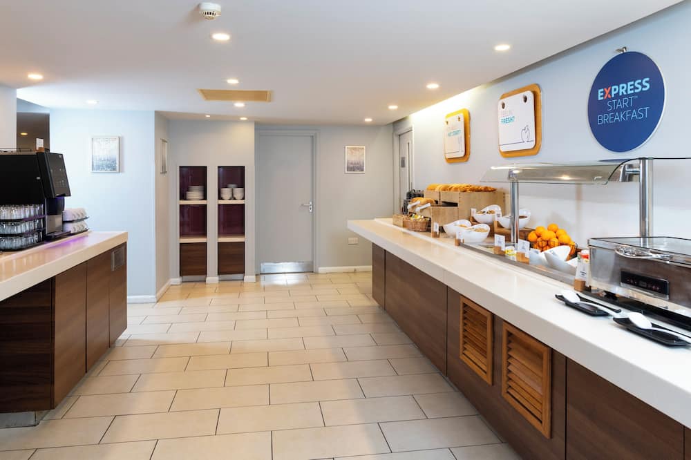 ホリデイ イン エクスプレス バーミンガム オールドベリー バイ IHG 写真