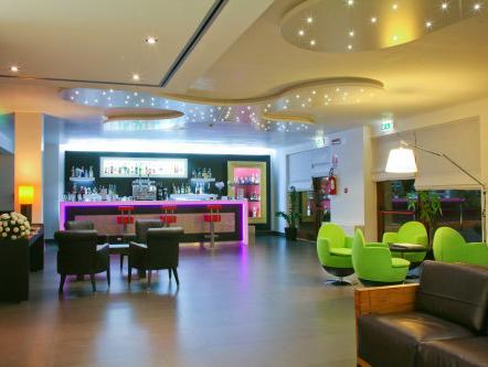 ホテル モンテ サラゴ 写真