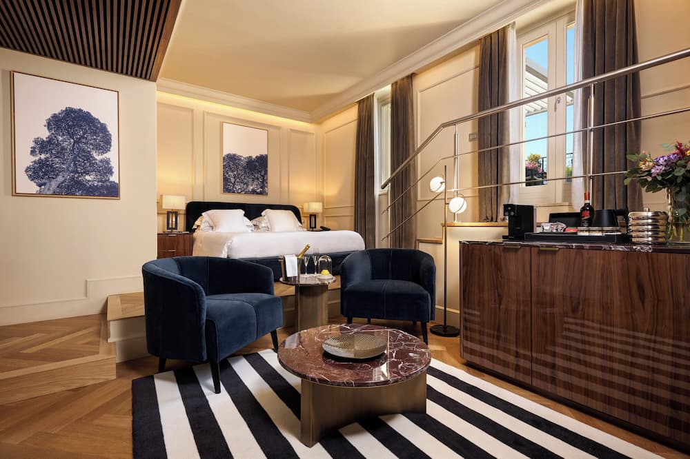 ザ ファースト アルテ 写真