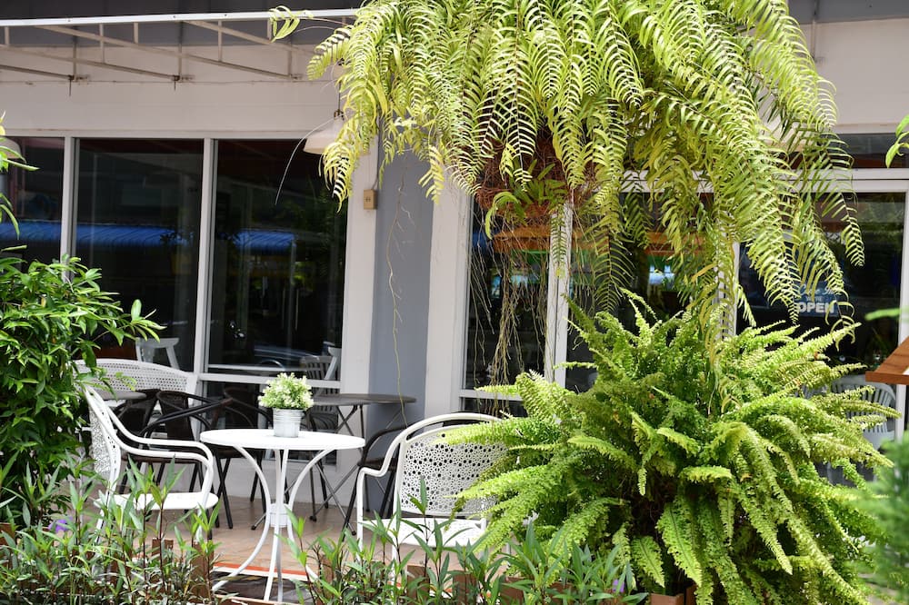 ワンカム ホテル 写真