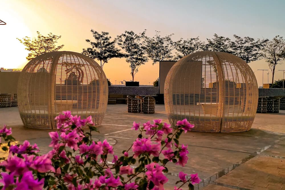Grand Millennium Muscat connected to Muscat Grand Mall 写真