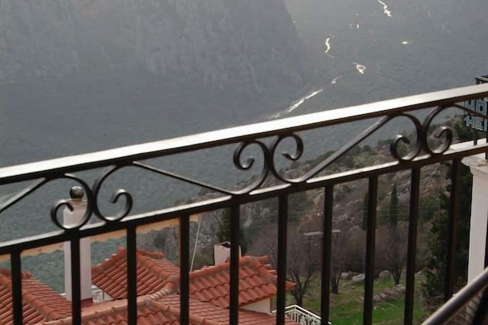 Hotel Varonos 写真