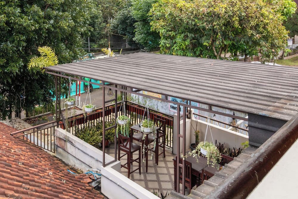 ジャヤギリ ゲストハウス バイ ベルガレティ 写真