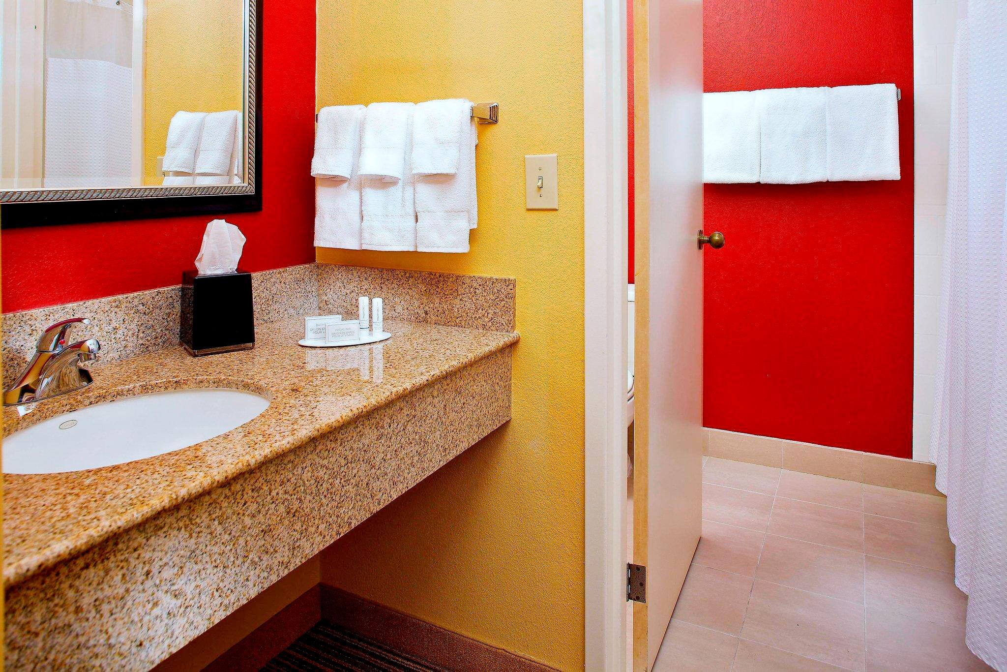 コートヤード バイ マリオット オーランド エアポート 写真