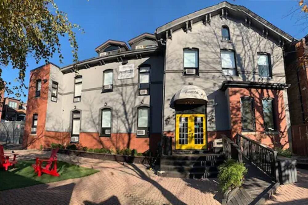 ペンブローク イン 写真