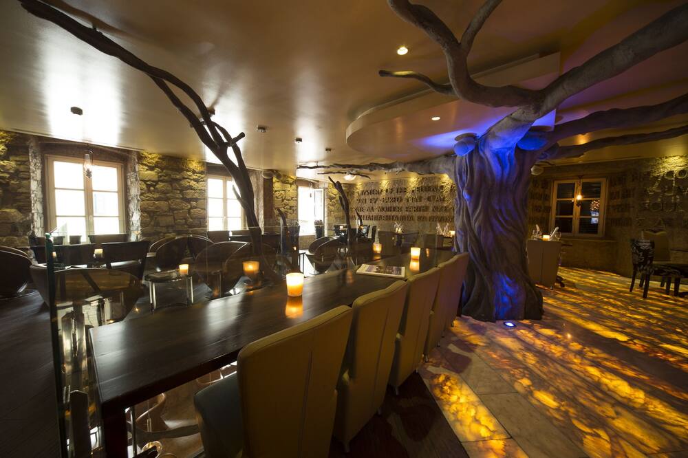 アストリア ホテル コトール 写真