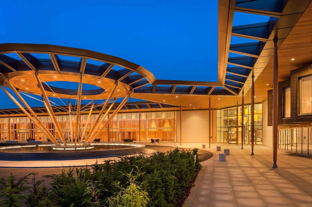 ヒルトン アット セント ジョージズ パーク バートン アポン トレント 写真