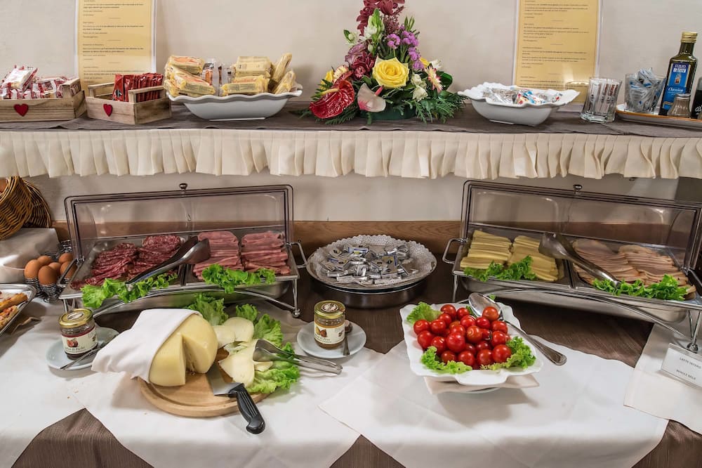 ホテル パリ 写真