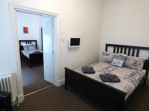 The Golden Cross 写真