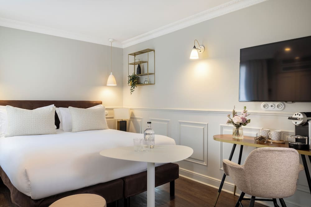 ホテル マドレーヌ オスマン 写真