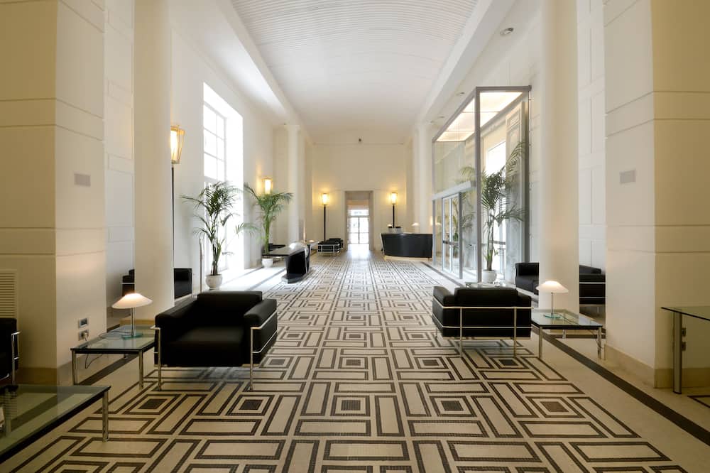 ホテル プラッゾ エセドラ 写真