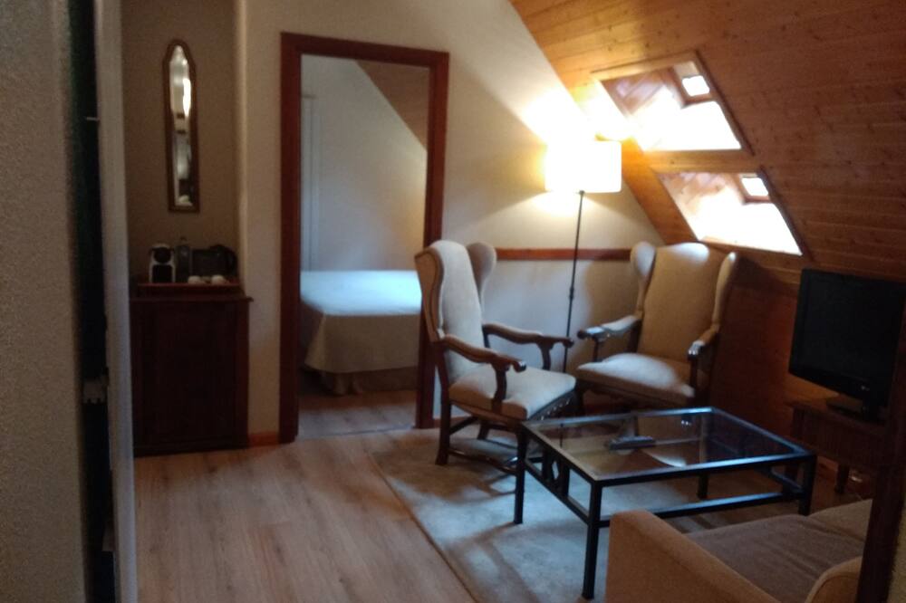 パラドール デ アルティエス 写真