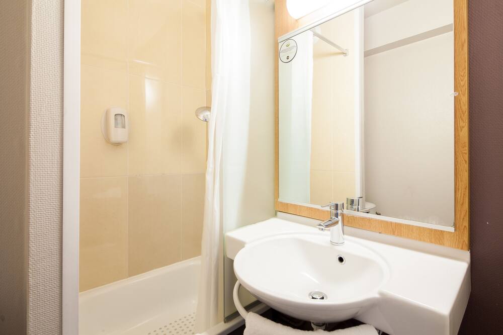 B&B ホテル パリ ロワシー CDG エアポート 写真