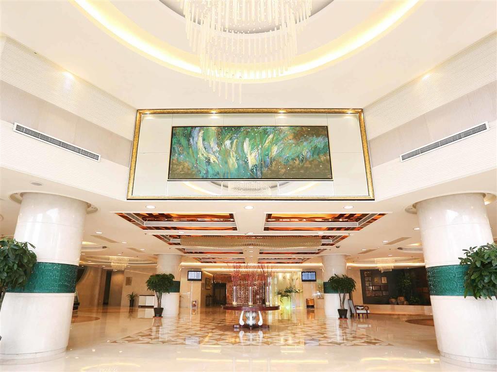 チンタオ クアイトン インターナショナル ホテル 写真