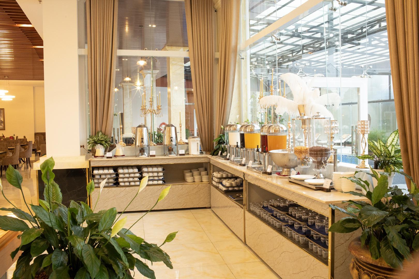 ラダラット ホテル 写真