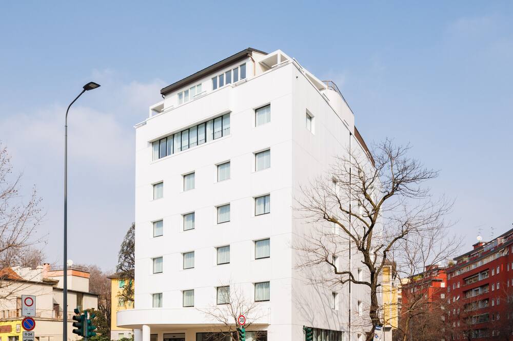 ホテル モルフェオ ミラノ 写真