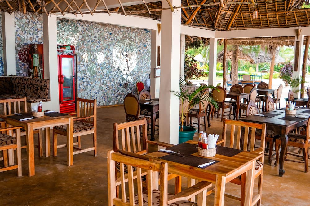 Smiles Beach Hotel 写真