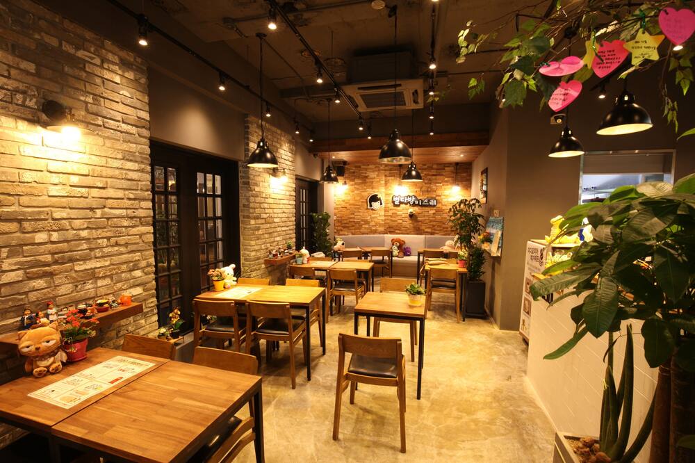 エンジェル ホテル 写真