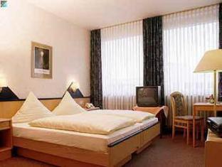 Hotel Stadt Hamburg am Fluss Saarbrücken 写真