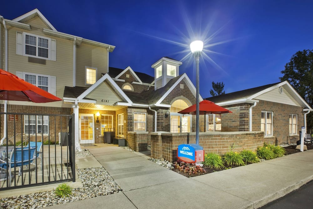 タウンプレイス スイーツ バイ マリオット デトロイト ディアボーン 写真