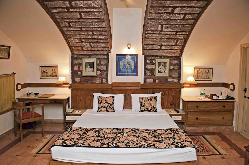 ウェルカムヘリテージ バルサマンド レイク パレス 写真