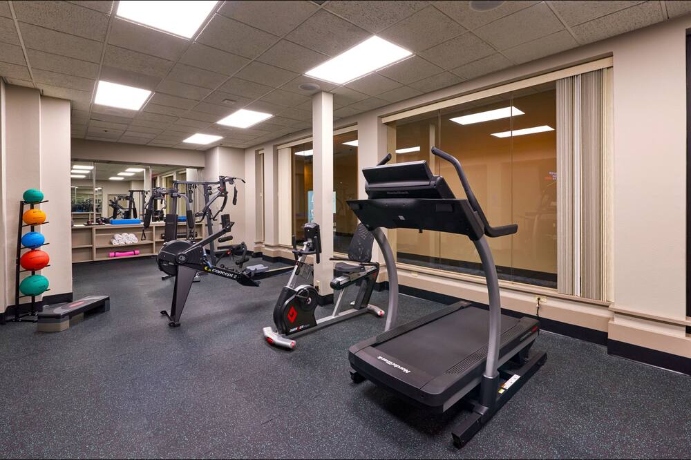 フォー クイーンズ ホテル&カジノ 写真