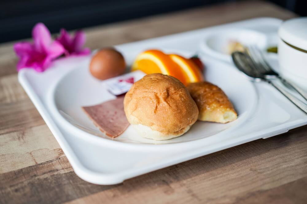 ピカソ ホテル 写真