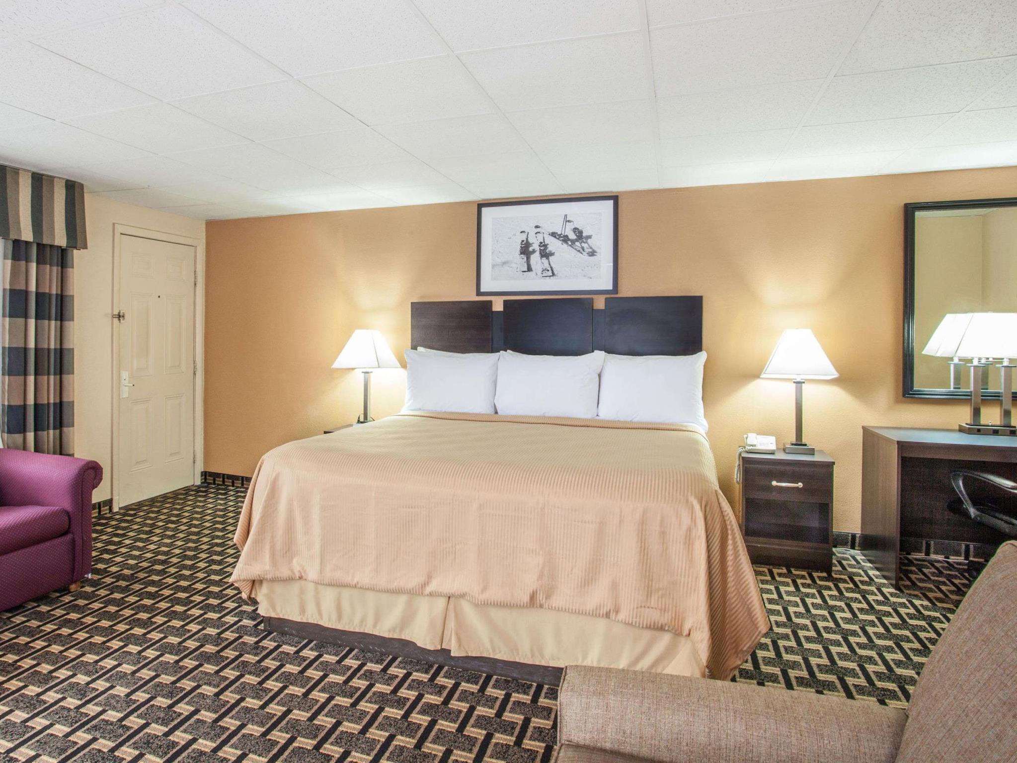 Travelodge by Wyndham South Burlington 写真