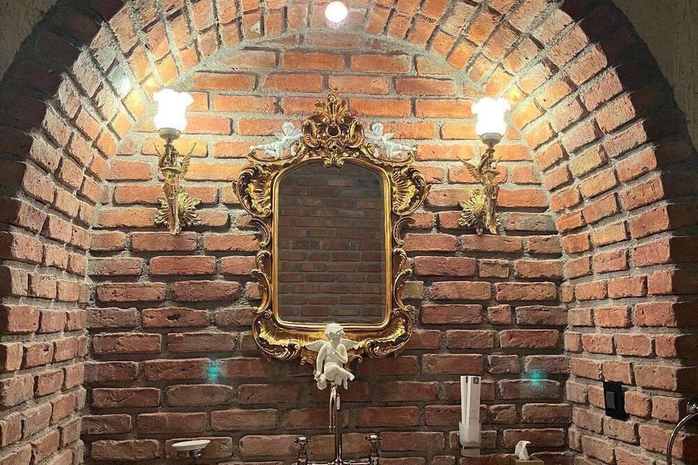 サクレッド マンション 写真