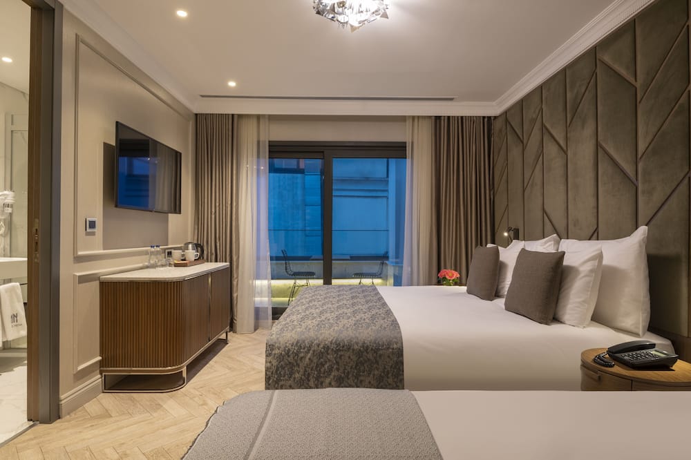 ホテル ネナ 写真