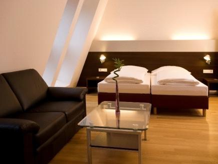 ホテル シュバルツァー ベア 写真