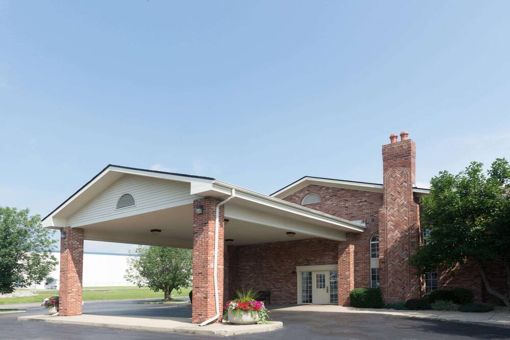 スーパー 8 バイ ウィンダム グリーンフィールド 写真