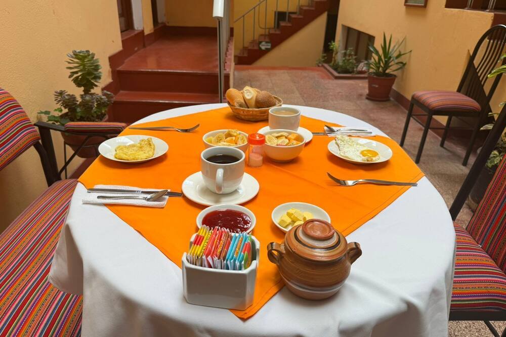 ワイナ ハウス Go 写真