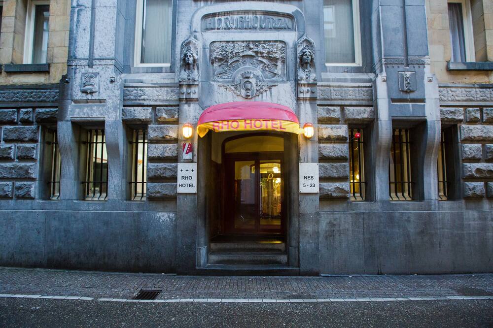 ロー ホテル 写真