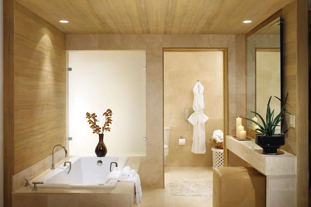 ハントリー サンタ モニカ ビーチ 写真