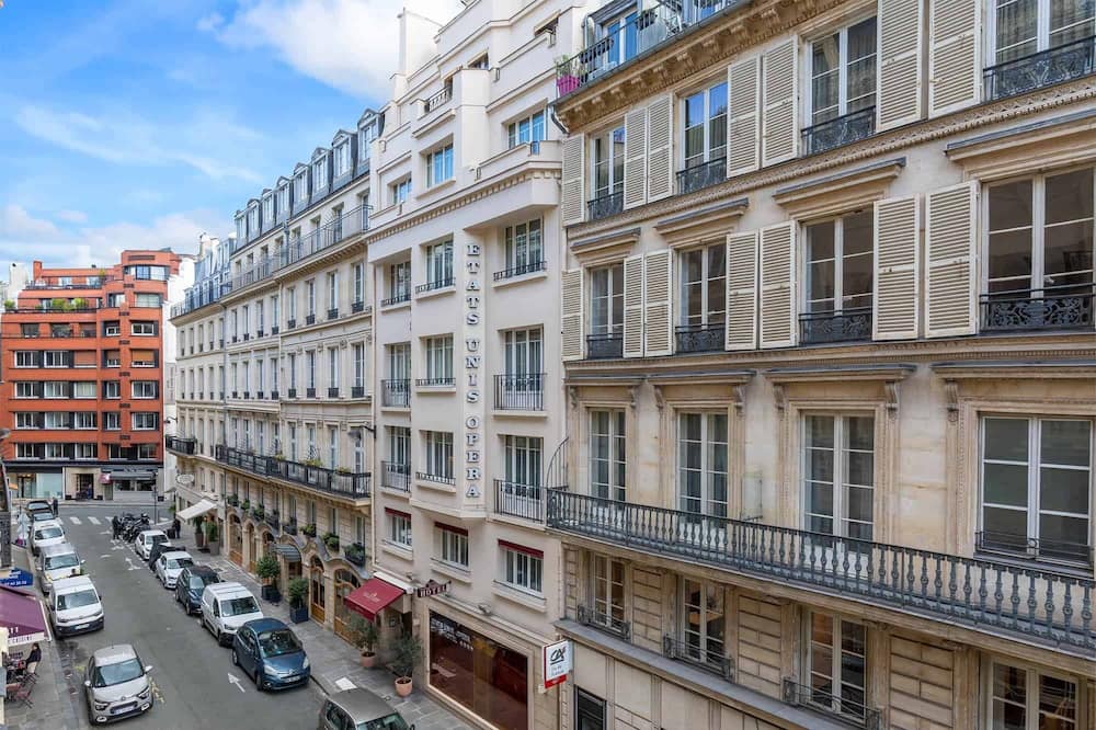 ホテル エタジュニ オペラ 写真