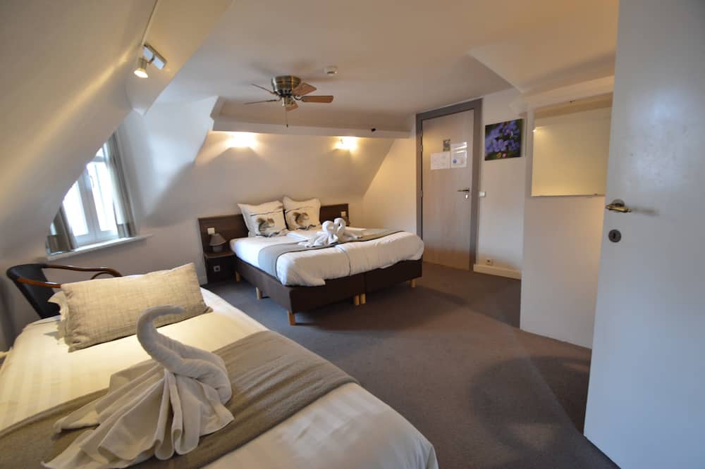 ホテル アンブローシア 写真