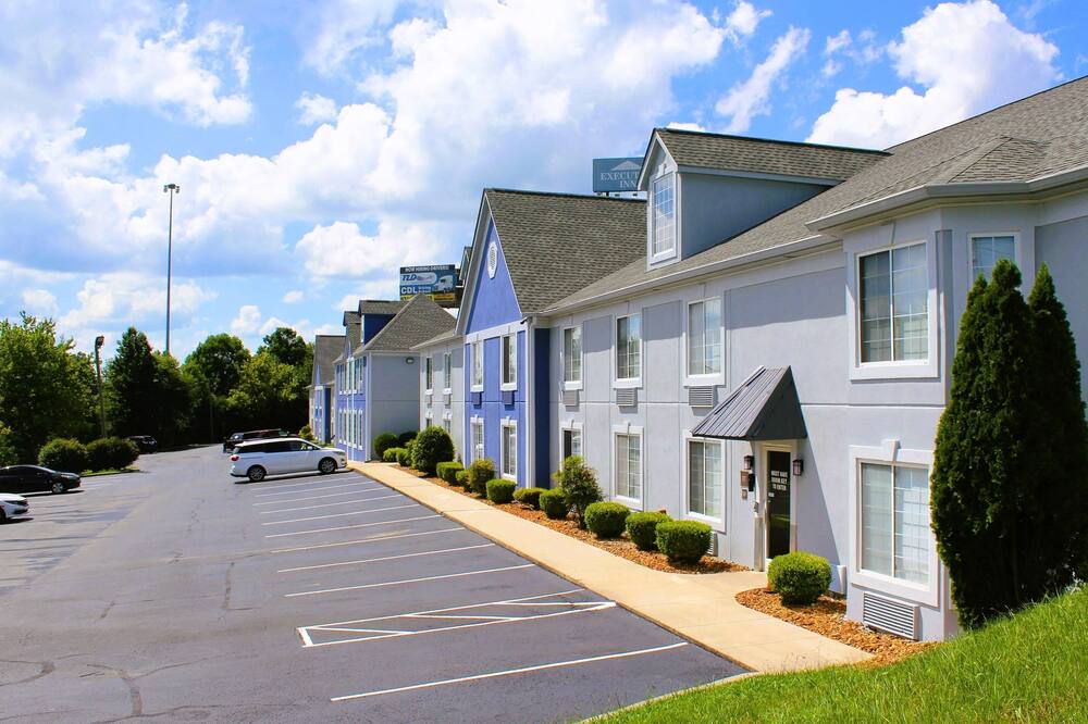 クオリティ イン クロスビル ニア カンバーランド マウンテン ステート パーク 写真