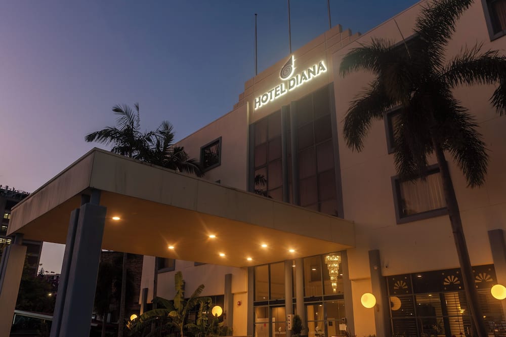 ホテル ダイアナ ウールーンガバ 写真